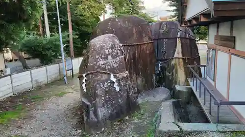 三ツ石神社の自然