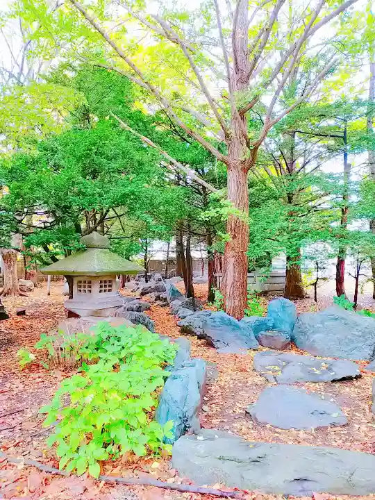 琴似神社の庭園