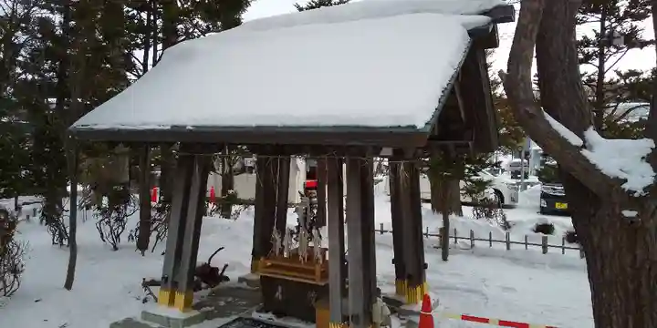 西野神社の手水舎