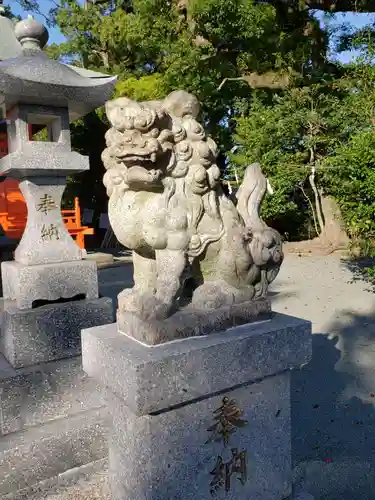 導きの神大牟田熊野神社の狛犬