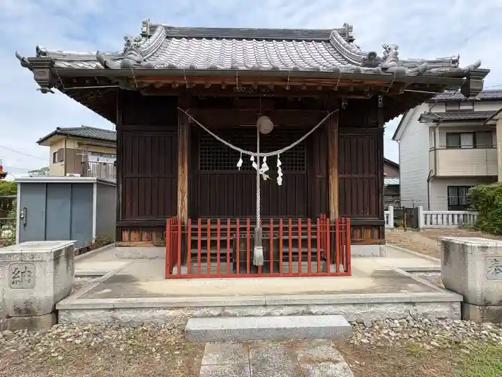 八幡宮の{uncategorized: "未分類", other: "その他", undefined: "問題あり", building: "その他建物", grave: "お墓", sacred_gate: "鳥居", guardian: "狛犬", statue: "像", buddha: "仏像", history: "歴史", nature: "自然", garden: "庭園", animal: "動物", pagoda: "塔", temizu: "手水舎", mountain_gate: "山門・神門", sanctuary: "本殿・本堂", subordinate: "末社・摂社", art: "芸術", scenery: "景色", jizo: "地蔵", ema: "絵馬", goshuin: "御朱印", omikuji: "おみくじ", items: "授与品その他", amulet: "お守り", goshuincho: "御朱印帳", eats: "食事", festival: "お祭り", votive_dance: "神楽", shichigosan: "七五三参", wedding: "結婚式", experience: "体験その他", initially: "初詣", around: "周辺", anti_infection: "感染症対策"}