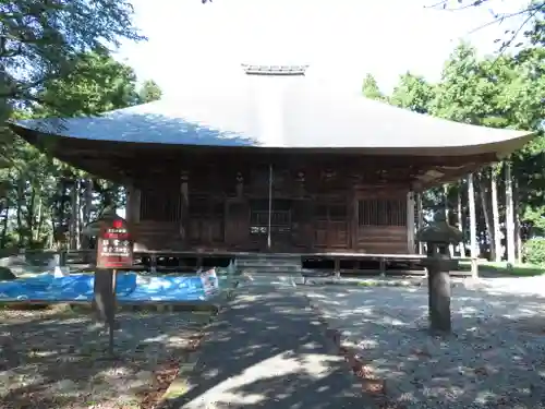 勝常寺の本殿・本堂