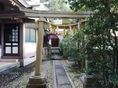 大鳥神社の末社・摂社