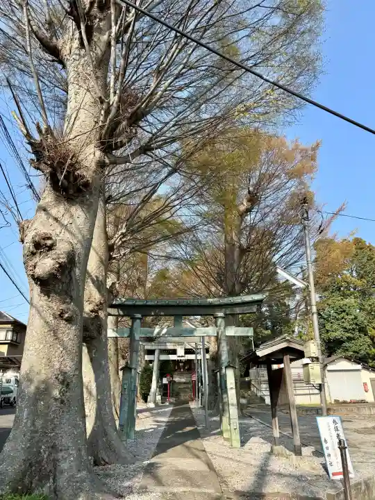春日神社の{uncategorized: "未分類", other: "その他", undefined: "問題あり", building: "その他建物", grave: "お墓", sacred_gate: "鳥居", guardian: "狛犬", statue: "像", buddha: "仏像", history: "歴史", nature: "自然", garden: "庭園", animal: "動物", pagoda: "塔", temizu: "手水舎", mountain_gate: "山門・神門", sanctuary: "本殿・本堂", subordinate: "末社・摂社", art: "芸術", scenery: "景色", jizo: "地蔵", ema: "絵馬", goshuin: "御朱印", omikuji: "おみくじ", items: "授与品その他", amulet: "お守り", goshuincho: "御朱印帳", eats: "食事", festival: "お祭り", votive_dance: "神楽", shichigosan: "七五三参", wedding: "結婚式", experience: "体験その他", initially: "初詣", around: "周辺", anti_infection: "感染症対策"}