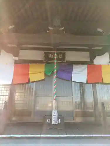 実相寺の本殿