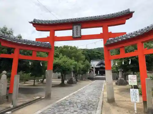 白峰宮の鳥居