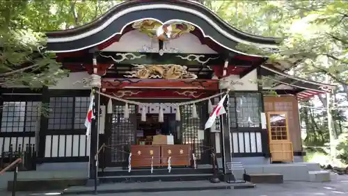 新屋山神社(山梨県)