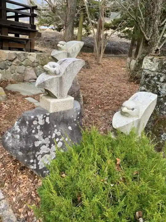 真田神社の{uncategorized: "未分類", other: "その他", undefined: "問題あり", building: "その他建物", grave: "お墓", sacred_gate: "鳥居", guardian: "狛犬", statue: "像", buddha: "仏像", history: "歴史", nature: "自然", garden: "庭園", animal: "動物", pagoda: "塔", temizu: "手水舎", mountain_gate: "山門・神門", sanctuary: "本殿・本堂", subordinate: "末社・摂社", art: "芸術", scenery: "景色", jizo: "地蔵", ema: "絵馬", goshuin: "御朱印", omikuji: "おみくじ", items: "授与品その他", amulet: "お守り", goshuincho: "御朱印帳", eats: "食事", festival: "お祭り", votive_dance: "神楽", shichigosan: "七五三参", wedding: "結婚式", experience: "体験その他", initially: "初詣", around: "周辺", anti_infection: "感染症対策"}