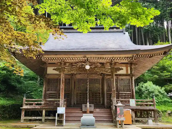 小新屋観音の本殿・本堂