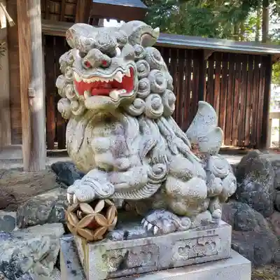 饗庭神社の狛犬