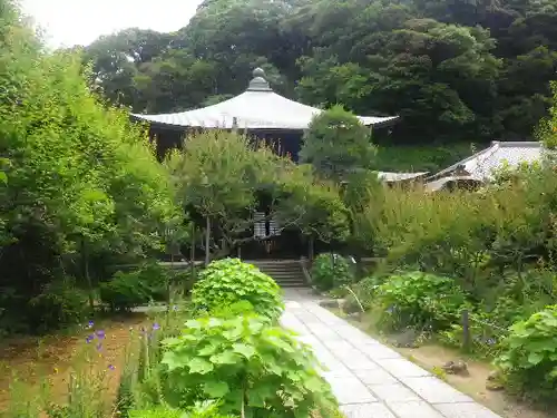 瑞泉寺の庭園