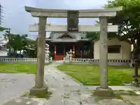 新田稲荷神社の鳥居