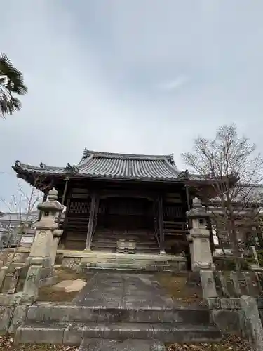 恩徳寺の本殿・本堂