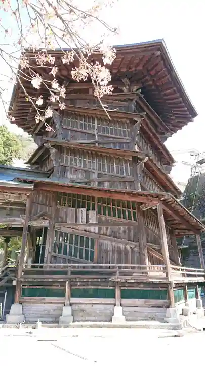 円通三匝堂(さざえ堂)の本殿・本堂