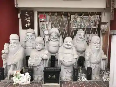 豊川稲荷札幌別院(玉宝禅寺)の像