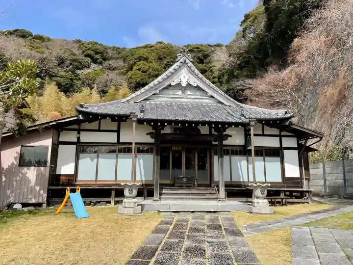 大寳寺の{uncategorized: "未分類", other: "その他", undefined: "問題あり", building: "その他建物", grave: "お墓", sacred_gate: "鳥居", guardian: "狛犬", statue: "像", buddha: "仏像", history: "歴史", nature: "自然", garden: "庭園", animal: "動物", pagoda: "塔", temizu: "手水舎", mountain_gate: "山門・神門", sanctuary: "本殿・本堂", subordinate: "末社・摂社", art: "芸術", scenery: "景色", jizo: "地蔵", ema: "絵馬", goshuin: "御朱印", omikuji: "おみくじ", items: "授与品その他", amulet: "お守り", goshuincho: "御朱印帳", eats: "食事", festival: "お祭り", votive_dance: "神楽", shichigosan: "七五三参", wedding: "結婚式", experience: "体験その他", initially: "初詣", around: "周辺", anti_infection: "感染症対策"}