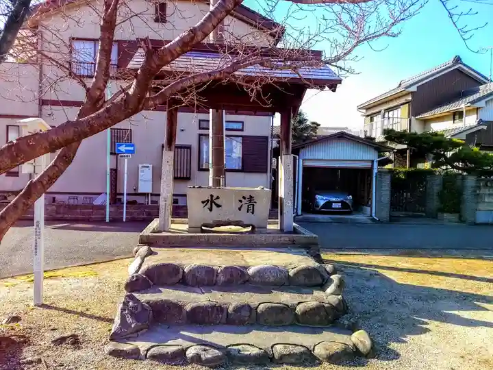 神明社(七反野神明社)の手水舎