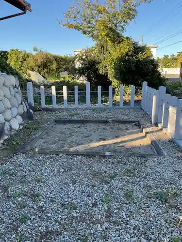 御日塚神社の建物その他