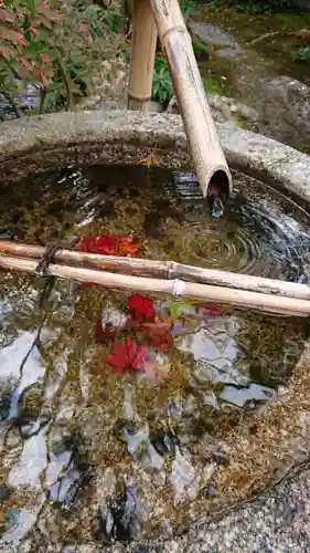一條殿 新善光寺の手水舎