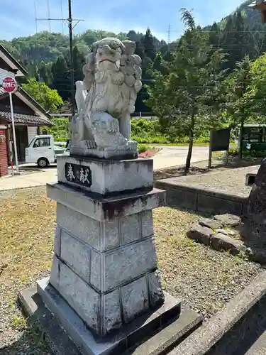 坂門一言神社の狛犬