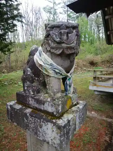 忠類神社の狛犬
