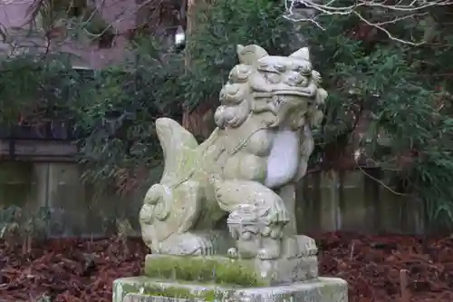 中村神社の狛犬