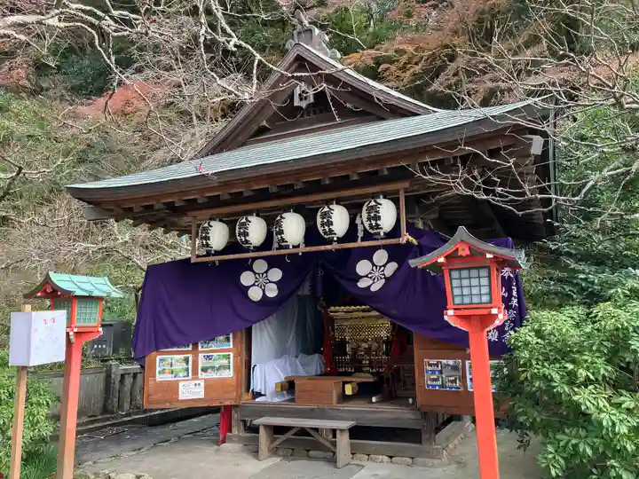 荏柄天神社の末社・摂社