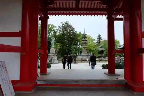 屋島寺の山門