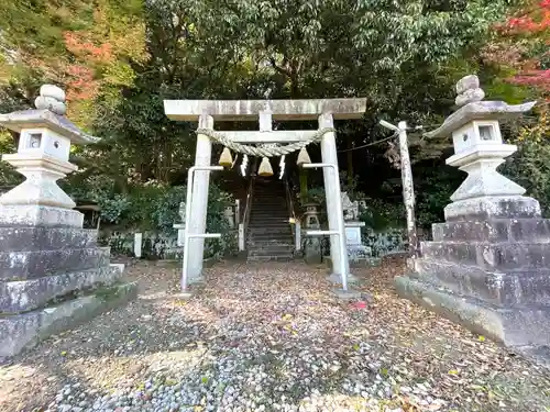 采女八幡社の鳥居