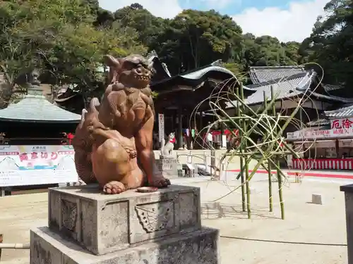 由加山 由加神社本宮の狛犬