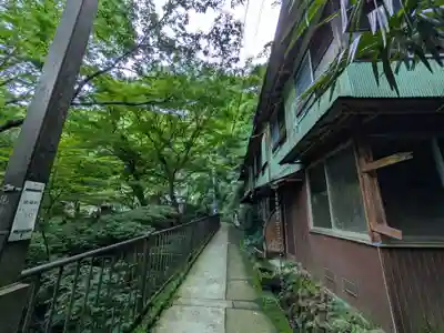 深澤銭洗弁財天の周辺