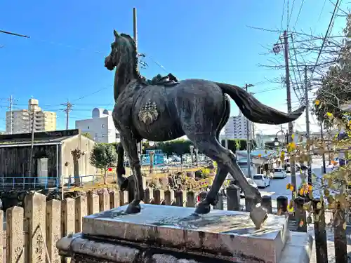 深川神社の像