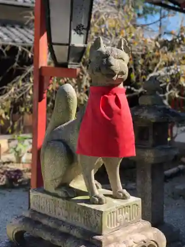 源九郎稲荷神社の狛犬