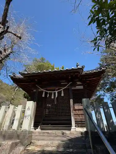 小田神社の{uncategorized: "未分類", other: "その他", undefined: "問題あり", building: "その他建物", grave: "お墓", sacred_gate: "鳥居", guardian: "狛犬", statue: "像", buddha: "仏像", history: "歴史", nature: "自然", garden: "庭園", animal: "動物", pagoda: "塔", temizu: "手水舎", mountain_gate: "山門・神門", sanctuary: "本殿・本堂", subordinate: "末社・摂社", art: "芸術", scenery: "景色", jizo: "地蔵", ema: "絵馬", goshuin: "御朱印", omikuji: "おみくじ", items: "授与品その他", amulet: "お守り", goshuincho: "御朱印帳", eats: "食事", festival: "お祭り", votive_dance: "神楽", shichigosan: "七五三参", wedding: "結婚式", experience: "体験その他", initially: "初詣", around: "周辺", anti_infection: "感染症対策"}