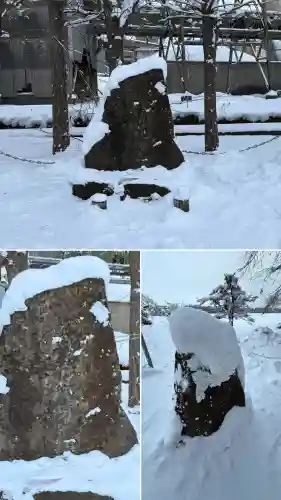 秋葉神社の{uncategorized: "未分類", other: "その他", undefined: "問題あり", building: "その他建物", grave: "お墓", sacred_gate: "鳥居", guardian: "狛犬", statue: "像", buddha: "仏像", history: "歴史", nature: "自然", garden: "庭園", animal: "動物", pagoda: "塔", temizu: "手水舎", mountain_gate: "山門・神門", sanctuary: "本殿・本堂", subordinate: "末社・摂社", art: "芸術", scenery: "景色", jizo: "地蔵", ema: "絵馬", goshuin: "御朱印", omikuji: "おみくじ", items: "授与品その他", amulet: "お守り", goshuincho: "御朱印帳", eats: "食事", festival: "お祭り", votive_dance: "神楽", shichigosan: "七五三参", wedding: "結婚式", experience: "体験その他", initially: "初詣", around: "周辺", anti_infection: "感染症対策"}
