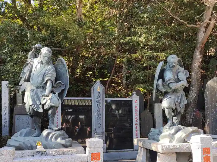 高尾山薬王院の像