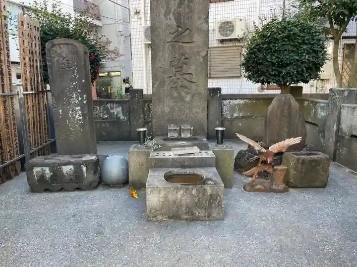 板橋寿徳寺新撰組墓所(近藤勇墓所)の{uncategorized: "未分類", other: "その他", undefined: "問題あり", building: "その他建物", grave: "お墓", sacred_gate: "鳥居", guardian: "狛犬", statue: "像", buddha: "仏像", history: "歴史", nature: "自然", garden: "庭園", animal: "動物", pagoda: "塔", temizu: "手水舎", mountain_gate: "山門・神門", sanctuary: "本殿・本堂", subordinate: "末社・摂社", art: "芸術", scenery: "景色", jizo: "地蔵", ema: "絵馬", goshuin: "御朱印", omikuji: "おみくじ", items: "授与品その他", amulet: "お守り", goshuincho: "御朱印帳", eats: "食事", festival: "お祭り", votive_dance: "神楽", shichigosan: "七五三参", wedding: "結婚式", experience: "体験その他", initially: "初詣", around: "周辺", anti_infection: "感染症対策"}