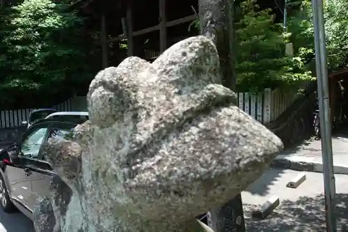 伊射奈岐神社の狛犬