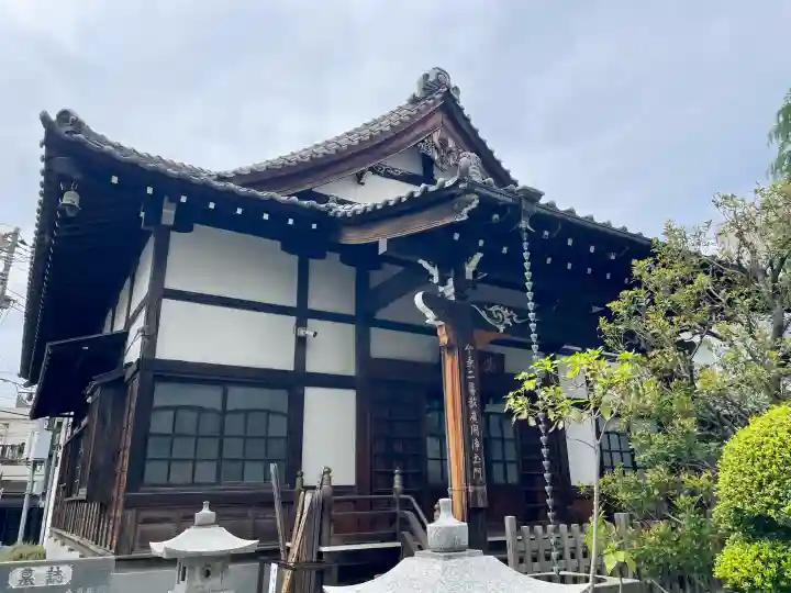 公春院の{uncategorized: "未分類", other: "その他", undefined: "問題あり", building: "その他建物", grave: "お墓", sacred_gate: "鳥居", guardian: "狛犬", statue: "像", buddha: "仏像", history: "歴史", nature: "自然", garden: "庭園", animal: "動物", pagoda: "塔", temizu: "手水舎", mountain_gate: "山門・神門", sanctuary: "本殿・本堂", subordinate: "末社・摂社", art: "芸術", scenery: "景色", jizo: "地蔵", ema: "絵馬", goshuin: "御朱印", omikuji: "おみくじ", items: "授与品その他", amulet: "お守り", goshuincho: "御朱印帳", eats: "食事", festival: "お祭り", votive_dance: "神楽", shichigosan: "七五三参", wedding: "結婚式", experience: "体験その他", initially: "初詣", around: "周辺", anti_infection: "感染症対策"}