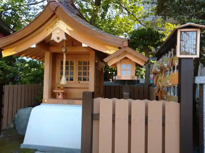 東大島神社の末社・摂社