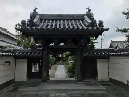 圓通寺の山門