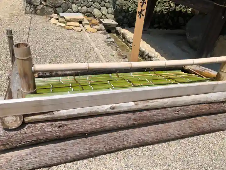 龍田大社の手水舎