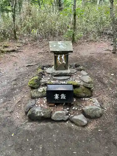 新屋山神社奥宮(山梨県)