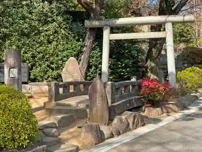 護国寺の鳥居
