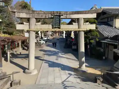 茨木神社の{uncategorized: "未分類", other: "その他", undefined: "問題あり", building: "その他建物", grave: "お墓", sacred_gate: "鳥居", guardian: "狛犬", statue: "像", buddha: "仏像", history: "歴史", nature: "自然", garden: "庭園", animal: "動物", pagoda: "塔", temizu: "手水舎", mountain_gate: "山門・神門", sanctuary: "本殿・本堂", subordinate: "末社・摂社", art: "芸術", scenery: "景色", jizo: "地蔵", ema: "絵馬", goshuin: "御朱印", omikuji: "おみくじ", items: "授与品その他", amulet: "お守り", goshuincho: "御朱印帳", eats: "食事", festival: "お祭り", votive_dance: "神楽", shichigosan: "七五三参", wedding: "結婚式", experience: "体験その他", initially: "初詣", around: "周辺", anti_infection: "感染症対策"}