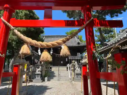 稲荷社（大浜稲荷社）の{uncategorized: "未分類", other: "その他", undefined: "問題あり", building: "その他建物", grave: "お墓", sacred_gate: "鳥居", guardian: "狛犬", statue: "像", buddha: "仏像", history: "歴史", nature: "自然", garden: "庭園", animal: "動物", pagoda: "塔", temizu: "手水舎", mountain_gate: "山門・神門", sanctuary: "本殿・本堂", subordinate: "末社・摂社", art: "芸術", scenery: "景色", jizo: "地蔵", ema: "絵馬", goshuin: "御朱印", omikuji: "おみくじ", items: "授与品その他", amulet: "お守り", goshuincho: "御朱印帳", eats: "食事", festival: "お祭り", votive_dance: "神楽", shichigosan: "七五三参", wedding: "結婚式", experience: "体験その他", initially: "初詣", around: "周辺", anti_infection: "感染症対策"}