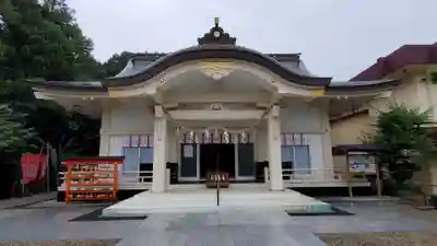 二川伏見稲荷の本殿・本堂