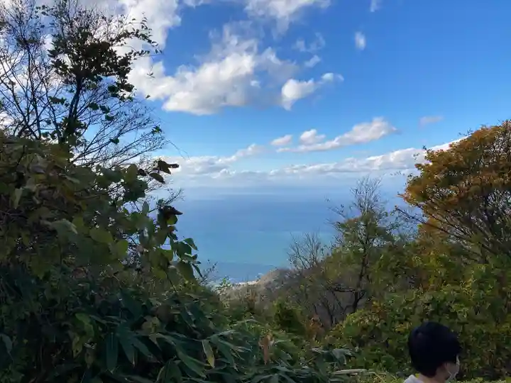 彌彦神社奥宮(御神廟)(新潟県)