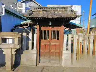 秋葉神社(本町)の山門・神門