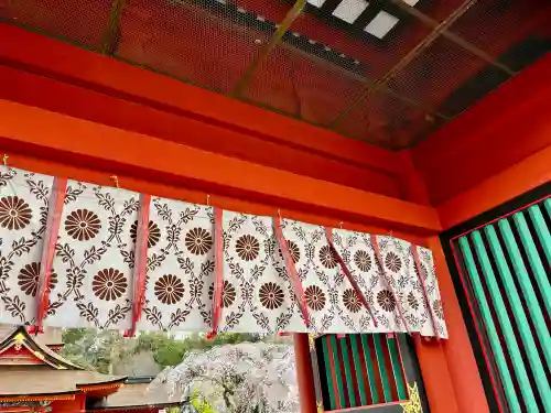 富士山本宮浅間大社の{uncategorized: "未分類", other: "その他", undefined: "問題あり", building: "その他建物", grave: "お墓", sacred_gate: "鳥居", guardian: "狛犬", statue: "像", buddha: "仏像", history: "歴史", nature: "自然", garden: "庭園", animal: "動物", pagoda: "塔", temizu: "手水舎", mountain_gate: "山門・神門", sanctuary: "本殿・本堂", subordinate: "末社・摂社", art: "芸術", scenery: "景色", jizo: "地蔵", ema: "絵馬", goshuin: "御朱印", omikuji: "おみくじ", items: "授与品その他", amulet: "お守り", goshuincho: "御朱印帳", eats: "食事", festival: "お祭り", votive_dance: "神楽", shichigosan: "七五三参", wedding: "結婚式", experience: "体験その他", initially: "初詣", around: "周辺", anti_infection: "感染症対策"}